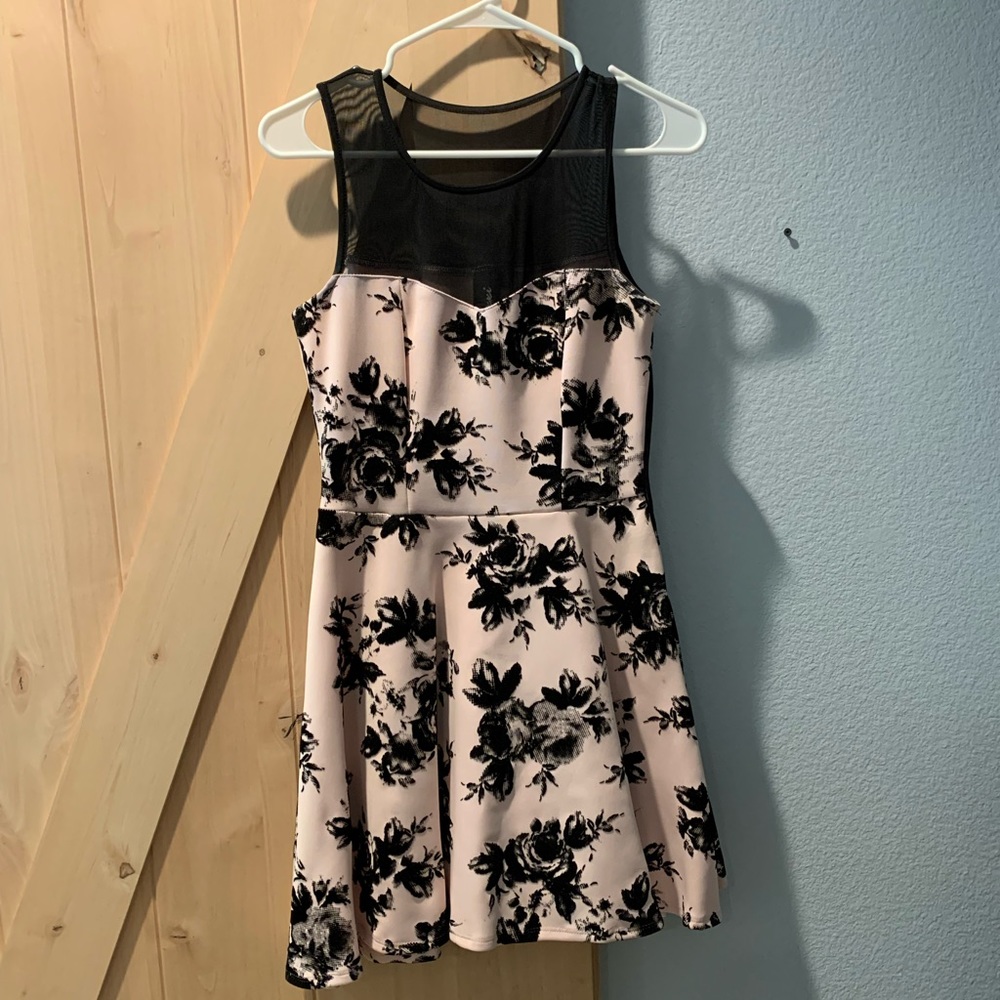 Women’s pink and black size small dress